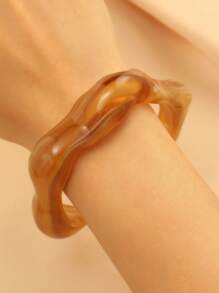 1 Stück elegantes und einzigartiges mehrfarbiges offenes Armband für Frauen, modischer Schmuckzubehör mit asymmetrischer welliger Linie und Farbverlauf aus Harz, hervorragend für den täglichen Gebrauch, am Strand, zum Reisen und als Geschenk