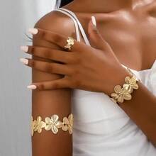 European And American Fashion Metal Floral Open Cuff Bracelet And Ring Set