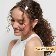 Classic Headbands - Black/Tortoise - 1-Inch - All Hair - 2pcs - Classic Headbands That Look Great And Are Comfortable Enough All-Day Gentle Hold, Look No Further!This Of Classic Plastic Headbands Offers Classic Hues That Match Every Outfit And Are Versatile Enough To Transition Between Everyday Wear And Evenings Out On Town.About Scünci Hair Accessories: When It Comes To Keeping Your Look On, Scünci Has You Covered With Today's Hottest Hair Accessories, Including Stylish Bows, Claw Clips, Headbands,-Comfy Scrunchies, Glitzy Pins, Glam Clips And Barrettes, And So Much More.From Work To Workouts To Nights Out, Stylishly Lets You Your Personal Style And Gets You Ready Any Occasion.Take Control Of Every Strand And Look Whatever You Do And Wherever You Go.Whether Bling Is Your Thing Or Casual Is Your Style, With Flair, You Got This.