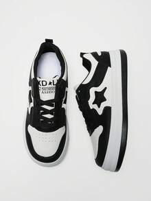 DareSee 校园风平底防滑女式交叉绑带黑白运动休闲鞋 音乐节 Y2K 节 返校季 秋季 圣诞节 冬季 圣诞礼物 - 黑與白 - 查看 10