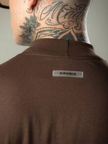 DMUNIZ Oversized Streetwear Turtleneck T-Shirts With Glorious Print On The Collar - Brown/Navy Blue - View 6