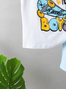 Set de 2 piezas de camiseta de punto con cuello redondo y estampado de letras, y shorts casuales, versátiles y cómodos para niños