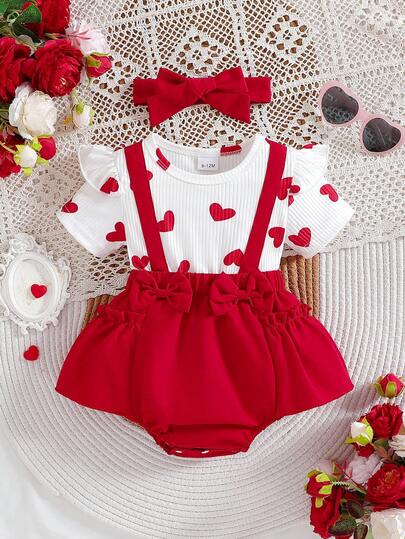 0-3岁女婴时尚套装：白色爱心印花连体衣配红色发带，适合新生儿夏季日常穿着