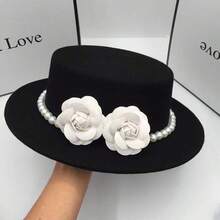 Women Wool Boater Hat Pearl Flower Decor Classic Flat Top Fedora Hat Personalized Wide Brim Church Derby Cap - 黑色 - 查看 3