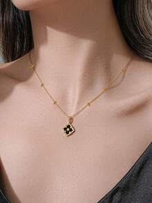 1件18K镀金不锈钢四叶草简约设计女士项链，优雅大方，适合日常佩戴、派对、正装、度假装。是送给母亲、妻子、女儿、女友的绝佳礼物。防水防褪色，适合沙滩佩戴。 - 款式1 - 查看 6