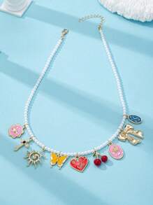 Collar de perlas falsas hechas a mano con encantos de mariposa con lazo de cereza, collar con Charm de pez, collares con múltiples encantos de cruz, ojo malvado y chili (los colores y formas tienen aleatoriedad)