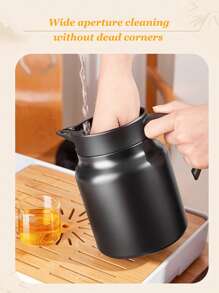 1pc 35oz Extra Large Capacity Handled Thermal Carafe, Latte Coffee , Travel Drinking Bottle, Stainless Steel Iced Tea Pot, Vacuum Insulated Double Wall Long Lasting Thermal Bottle - Includes Sediment Filter Strainer, Suitable For Coffee, Soy Milk, Beverages, Office Or Home Hot Water Bottle