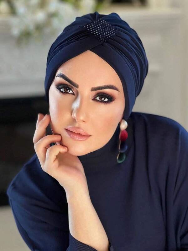 1pc Women Plain Headscarf With Rhinestones,Women Turban,Daily Wear Hijab