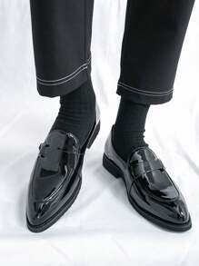 Slip-On Slip-On Glossy Loafers, Solid Black, Casual Leather Shoes With Spiczasty Nosek Dla Mężczyzn. Nadają się na Ślub, Imprezę Lub Nieformalne Okazje, Slip-On Design