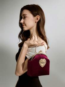 Solid Color Canary Clutch, Delicate Love Shaped Hardware Decoration With Metal Chain Crossbody Bag, Anti-Theft Pocket Bag, Cheongsam Style Handbag Suitable For Evening Dress, Cheongsam, Etc. To Attend Chinese Dinner Parties, Family Gatherings. It Can Be Used As A Birthday Gift Or A Holiday Gift For Your Mother Christmas Winter Christmas Gifts
