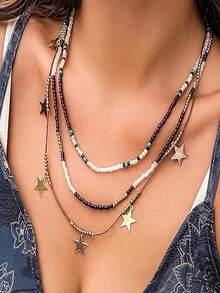 1 件波西米亚米珠项链三层手工编织链，适合送给朋友和家人的节日派对礼物