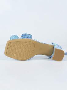 Sandalias de tacón medio con decoración de mariposa de encaje, de estilo elegante y dulce, en color blanco y azul con diseño de patchwork, apropiadas para primavera y verano, para uso diario y eventos