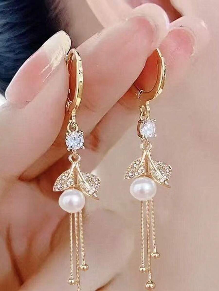 一对优质红色流苏珠和叶子吊坠耳环，优雅设计 - 金色 - 查看 1