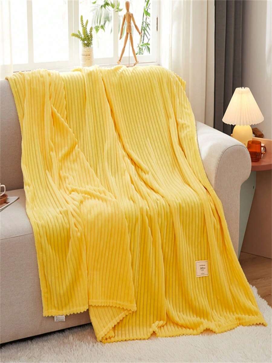 1pc Fleece Plaid Blanket, Minimalistic Casual Air-Conditioning Blanket, Siesta Blanket, Sofa Blanket, Faux Fur Blanket For Halloween - Yellow - View 1