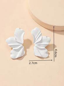 1 Pair Retro Exaggerated Enameled Flower Asymmetrical Petal Fashionable Stud Earrings