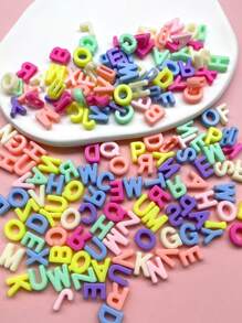 100 قطعة من حبات الأبجدية باللون الأكريليك الماكرون 15 مم لصناعة الإكسسوارات اليدوية كالمشابك والأساور والخواتم والمعلقات