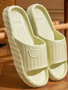 卡通熊印花绿色EVA防滑防臭轻便加厚拖鞋，适合女性全年居家穿着，也可作鞋架、收纳鞋、户外、花园、旅行必备、便携、沙滩必备、毕业季、毕业典礼、毕业礼物、祝贺毕业、毕业典礼、优秀毕业生、毕业派对等场合的礼物 - 彩色 - 查看 37