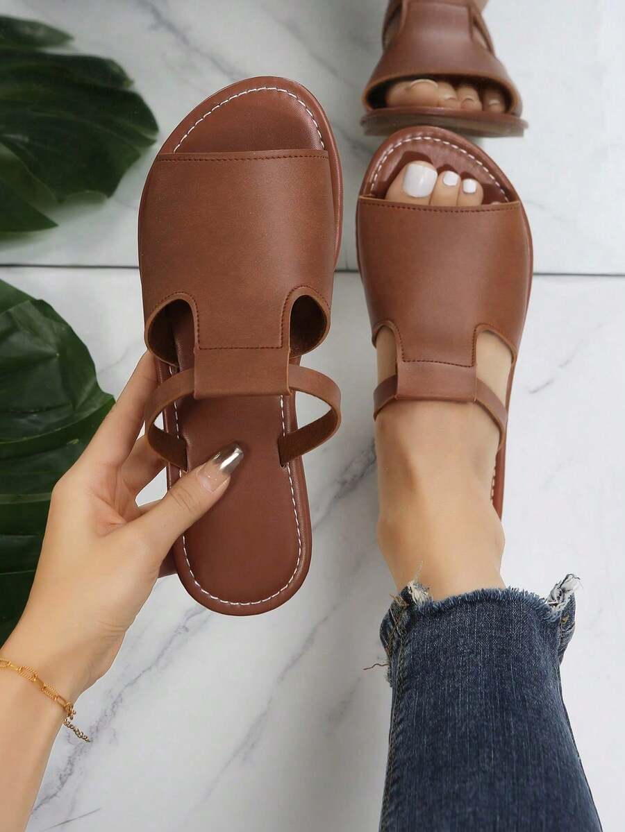 Livesso Nuevas sandalias planas tipo slide para mujer talla grande, cómodas y minimalistas, de punta redonda, punta abierta y diseño calado, casuales de moda para exterior, playa y verano - Marrón - Ver 1