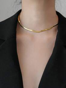 1pc Simple And Versatile Luxury Feel Gold Snake Bone Necklace, Flat Shiny Snake Chain Collar Necklace, Unisex Gift For Women Everyday Casual Wear