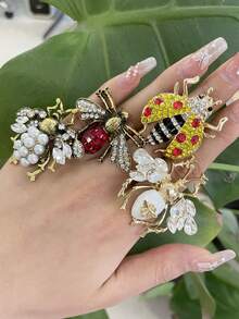 1pc Personalized Punk Rock Alloy Set With Artificial Crystal, Zirconia, Pearl, Ladybug & Bee Insect Series Open Ring, Versatile Jewelry Gift For Friends, Siblings, Classmates, Suitable For Men And Women (The Vintage-Style Red Ring Is A Distressed Version With An Adjustable Open Ring Band, Made Of Alloy Material That Is Soft And Easy To Adjust) - Bee Ring - View 2