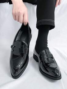 Slip-On Slip-On Glossy Loafers, Solid Black, Casual Leather Shoes With Spiczasty Nosek Dla Mężczyzn. Nadają się na Ślub, Imprezę Lub Nieformalne Okazje, Slip-On Design