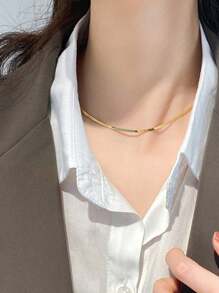 1pc Simple And Versatile Luxury Feel Gold Snake Bone Necklace, Flat Shiny Snake Chain Collar Necklace, Unisex Gift For Women Everyday Casual Wear