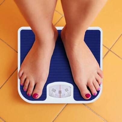 Mechanical Weighing Scales Scales Doctor Style Bathroom Scale Measuring 130KG With Non-Slip Surface High Precision Sensors Fitness Scale Full View Dial Accurate Weighing Back To School