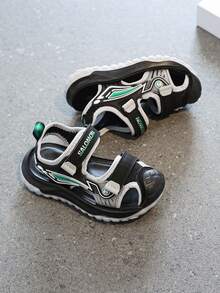 2025年夏季新款儿童鞋男童透气包头凉鞋中大码儿童沙滩软底防滑魔术贴鞋