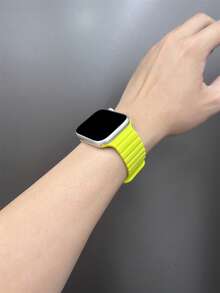 1 chiếc dây đeo đồng hồ silicon từ tính unisex, tương thích với Apple Watch 42mm, 38mm, 40mm, 41mm, 44mm, 45mm, 46mm, 49mm, dây đeo thay thế đồng hồ thông minh thời trang, phù hợp với Ultra2, Ultra SE2, SE 11, 10, 9, 8, 7, 6, 5, 4, 3, 2, 1 Series, có thể dùng làm quà tặng tựu trường cho học sinh. - màu xanh lá - Xem 3