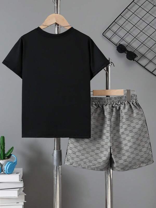 Boys Casual Simple Summer Outfit, 2 Pieces Set Children Clothing Summer Silver Print Casual Patchwork Black T-Shirt + Printed Striped Shorts Set Boys Casual Outfit, Simple Pattern Print Round Neck Short Sleeve T-Shirt And Shorts