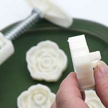 3D Rose Flower Cake Dessert Hand Press Mold - White - View 5