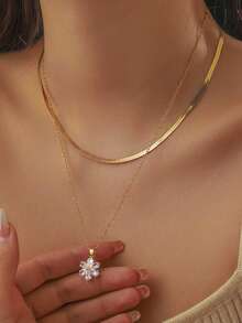 2 Pieces Fashionable And Versatile Flower Pendant Necklace Flat Snake Chain Combination Set Simple And High-End Women's Collarbone Chain Daily Matching - Yellow Gold - View 5
