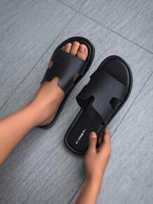 HISQIM Men's Comfortable And Fashionable Black Slippers Cross Slippers Cool Flat Casual Sandals, Shower Shoes