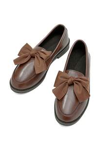 DareSee 女士圆头平底乐福鞋，饰有蝴蝶结，黑色休闲鞋，适合音乐节、Y2KFest、返校季、秋季、圣诞节、冬季等场合，是圣诞礼物的理想之选。 - 棕色 - 查看 9