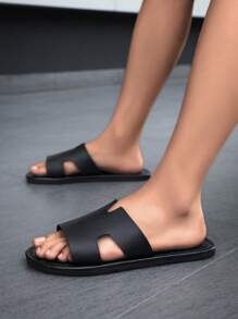 HISQIM Men's Comfortable And Fashionable Black Slippers Cross Slippers Cool Flat Casual Sandals, Shower Shoes