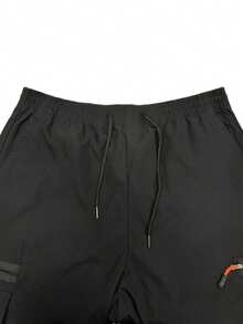 男士百搭休闲工装裤，多口袋，直筒剪裁，四季舒适，时尚多用途，适合户外活动和休闲