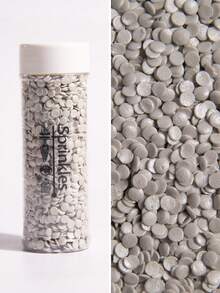 鲜艳多彩的蛋糕洒心形、圆形、烘焙装饰品，用于婚礼甜点、冰淇淋、棒棒糖、甜甜圈、饼干和糕点装饰用品