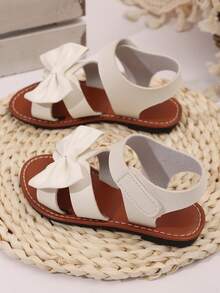 1 Pair Plus Size Fashion Versatile Girl Sandals With Pearl And Rhinestone Bowknot Decor, Cute Flat Shoes, Round Toe, Suitable For Daily Wear, Dance, Outdoor, Sequin Decor Closed Toe Princess Shoes, Spring And Autumn - White - View 6