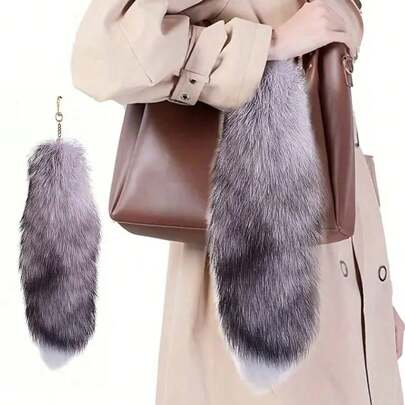 1pc Faux Plush Fox Tail Keychain, Faux Animals Keyring Charm Pendant Faux Cute Animal Fox Plush Keyring Decoration, Keyring,Faux Animal Tail Key-Pendant,Pompoms Keyring, Bag Decor,For Women & Men,Gift For Woman(Slight Difference In Tail Color,Keychain Random)