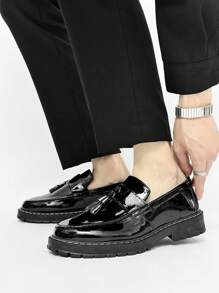 男士休闲厚底套穿黑色皮革莫卡辛鞋，耐磨学生平底鞋，带流苏的正式商务牛津鞋，轻便休闲工作鞋 - 黑色 - 查看 5