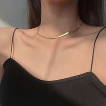 1pc Simple And Versatile Luxury Feel Gold Snake Bone Necklace, Flat Shiny Snake Chain Collar Necklace, Unisex Gift For Women Everyday Casual Wear