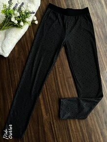 Leggings afelpado para mujer, casual, tela de algodón y poliéster, ideal para actividades al aire libre, apto para temporadas de otoño e invierno, cálidos y cómodos. Te llegará un legging en color negro y estampado al azar. - Negro - Ver 2