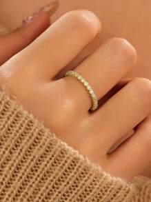 1 pieza Anillo de dedo de plata esterlina 925 exquisito, elegante y lujoso con zirconia brillante dorada para mujer, accesorio de joyería de regalo para boda y fiesta de compromiso