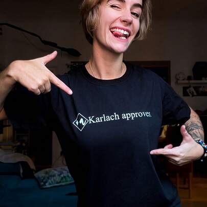 Baldurs Gate 3 - Companion Disapproves T-Shirt Astarion, Bloodless, Bhaal's, Wyll, Dowheart, Karlach, Halsin, Lae'zel, Gale, ScratchMade From 220G Heavyweight 100% Cotton, This Offers The Perfect Balance Of Comfort And Structure. Soft To The Touch But Built To Last, It's A Staple For Those Who Demand More From Their Clog. Breathable, Stylish, And Versatile Enough For Any Outfit, This Shirt Keeps Its Pe And Feel, Wash After Wash.