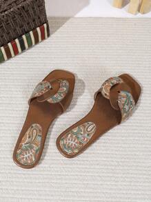 New Cross-Border Sandals Women 2025 Popular Low Heel Slip-On Sandals Versatile Beach Shoes Casual Open Toe Flat Slippers Size 41-44