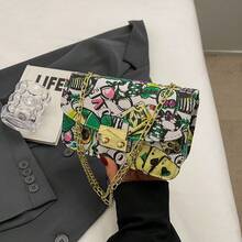 Fashionable & Cute Graffiti Print Chain Crossbody Bag, Shoulder Bag, Square Bag With Random Prints. Suitable For Shopping, Wallet, Young Women, University Students, Fresh Graduates, White Collar. Ideal For Office, University, Work, Business, Commuting, Outdoor Activities, Travel And Picnics. - Multicolor - View 16