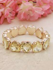 女士情人节经典心形彩色玻璃弹性手链，适合日常派对的时尚珠宝