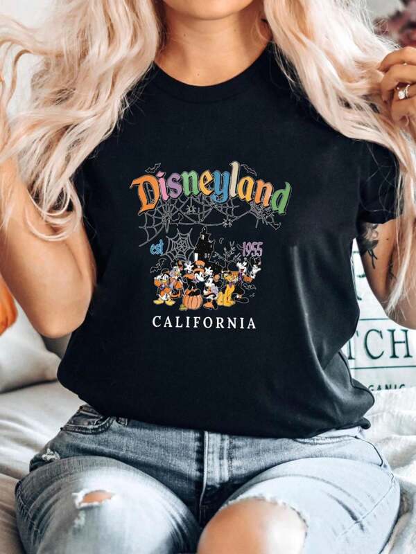 Disney 180g Pure Cotton Retro Disneyland Halloween T-Shirt, Retro Disneyland Est 1955 Halloween T-Shirt, Mickey And Friend Halloween Tee, Disney Family Shirts Unisex Stylish Stretched Women Graphic Top For Everyday Wear Casual Soft Slightly Versatile Designer Clothes Fashion