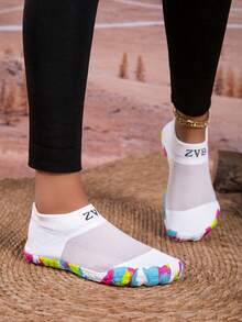 ZVB Water Shoes Suitable For Barefoot Enthusiasts, Soft Bottom Women Beach Shoes For Swimming, Diving, Outdoor Quick-Dry Summer Sandals, Fishing Water Shoes, Anti-Slip Breathable Water Wading Shoes - 白色 - 查看 7