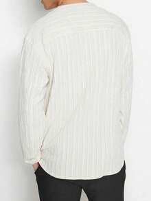 夏季亚麻长袖纽扣条纹衬衫，适合秋季